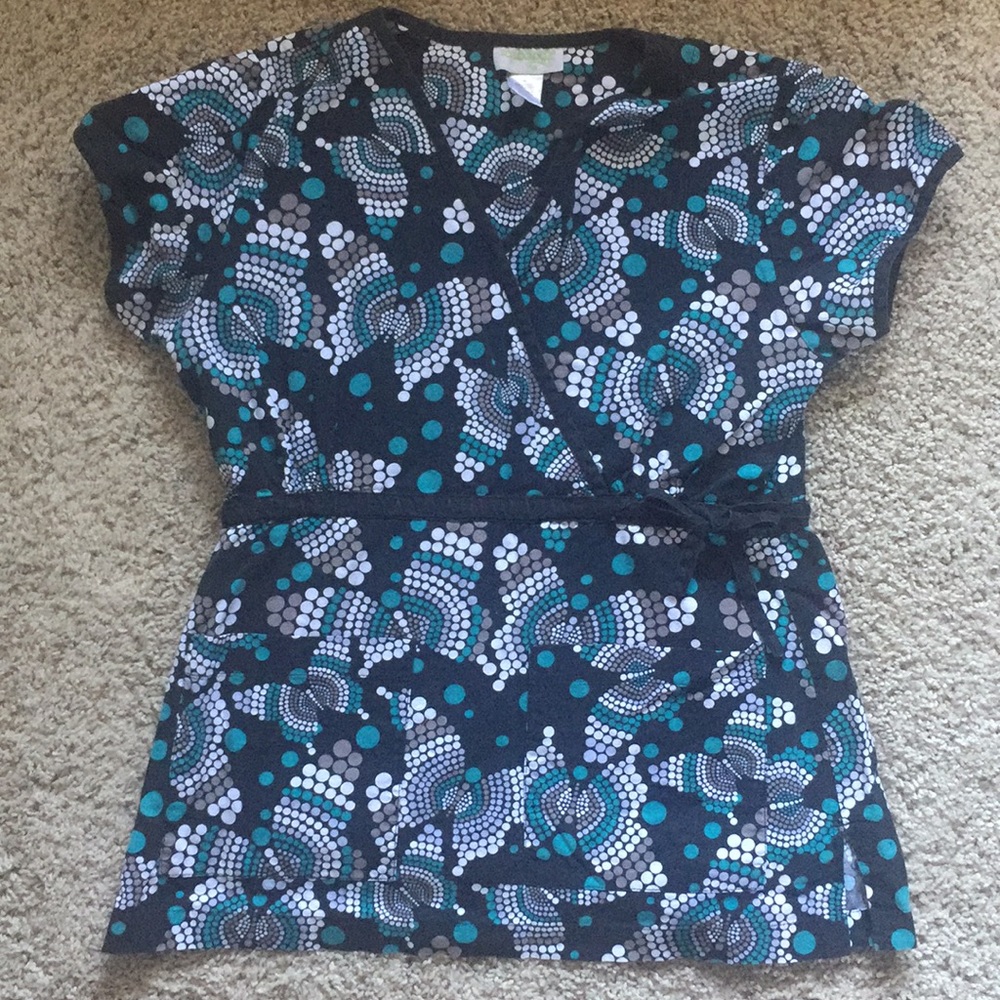 Small Scrubology Polka Dot Women's Scrub Top